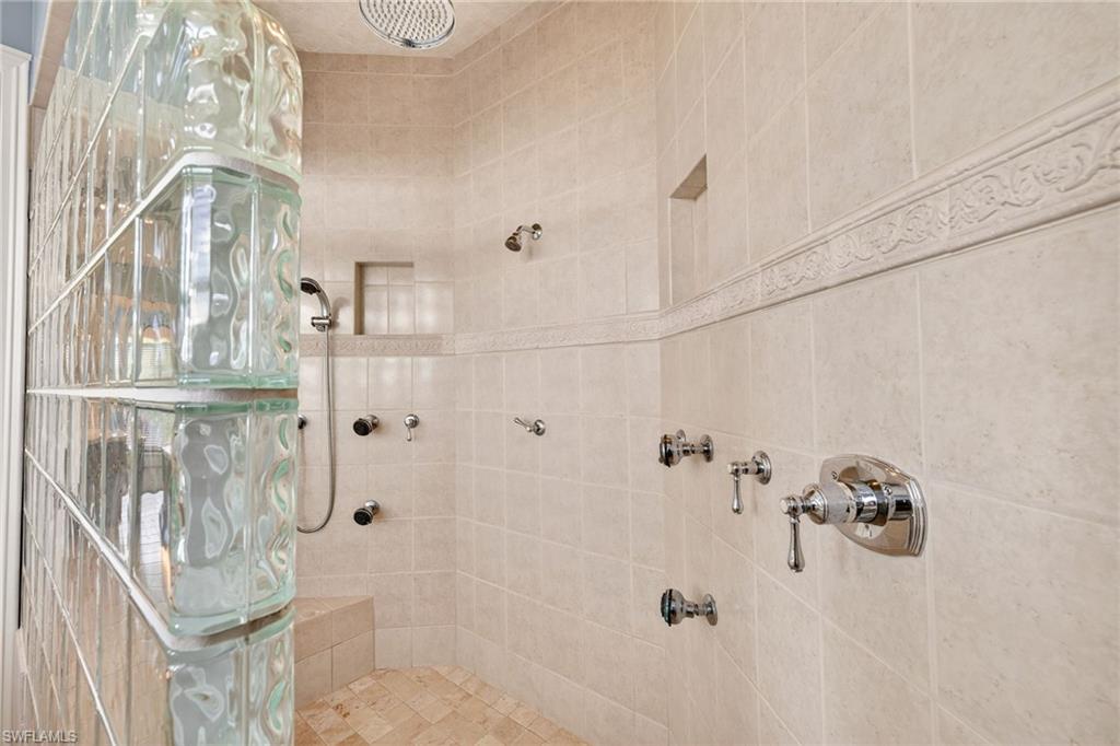 2600 Mcgregor Blvd Property Photo 18