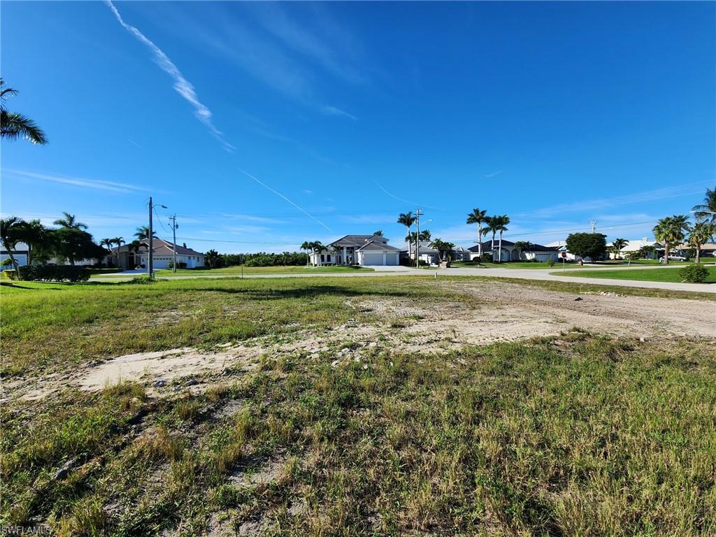 3803 Surfside Blvd Property Photo 2