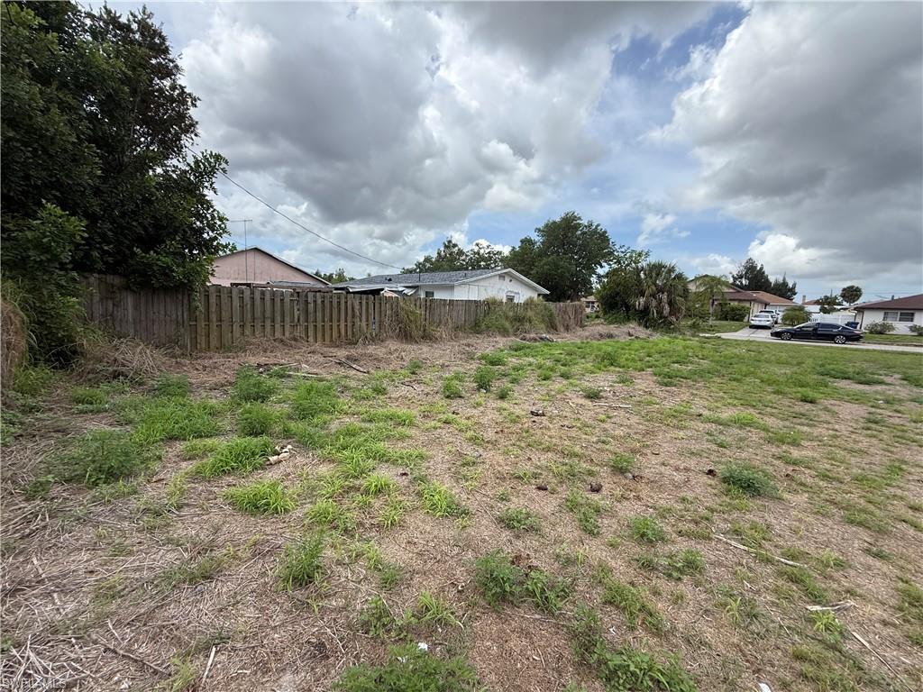 Xx Venetia Ave Property Photo 2