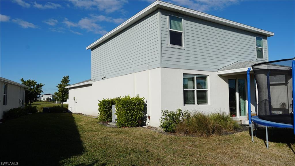 17941 Saddle Rd Property Photo 3