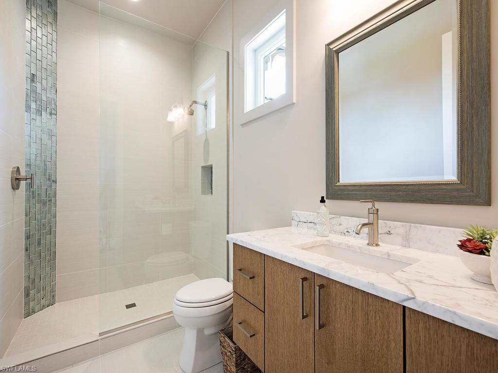 226005355 Property Photo 16