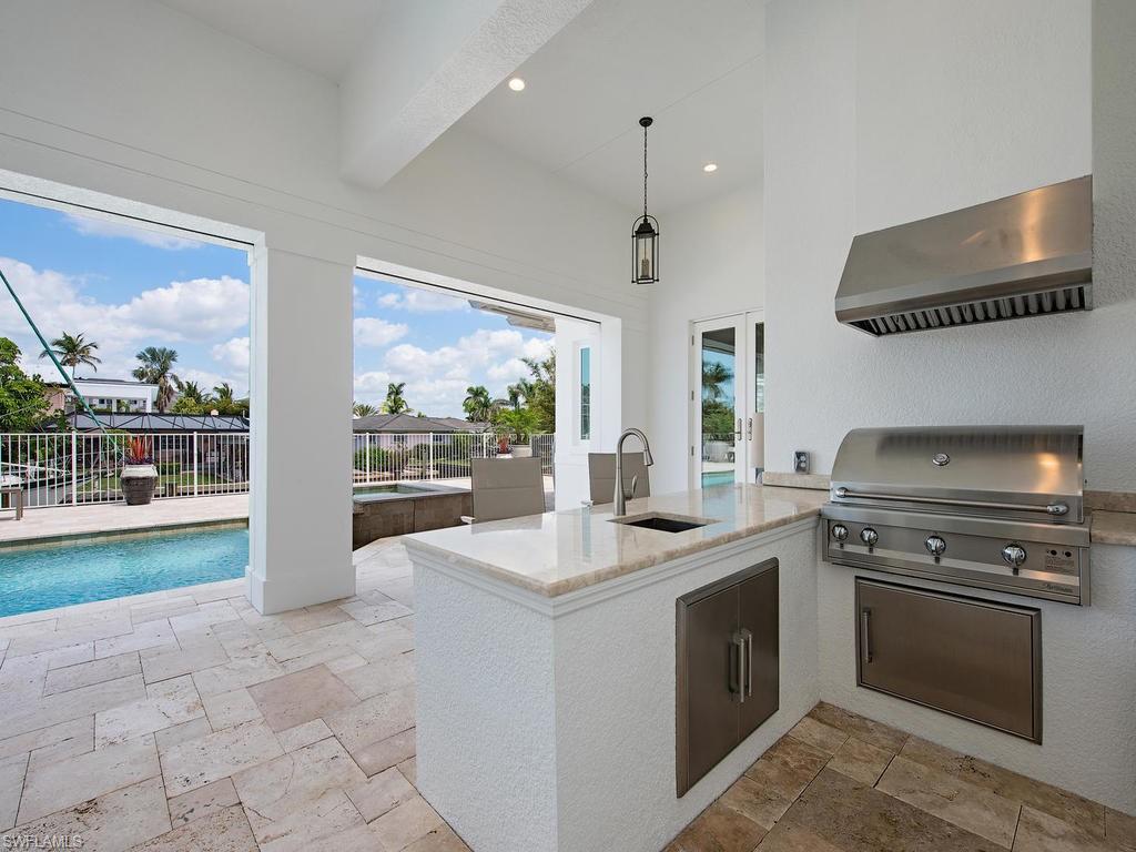 226005355 Property Photo 18