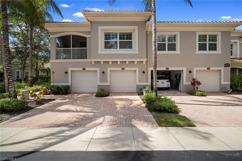 23520 Alamanda Dr 202 Property Photo 4