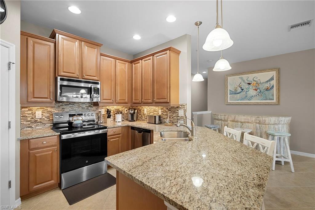 23520 Alamanda Dr 202 Property Photo 15