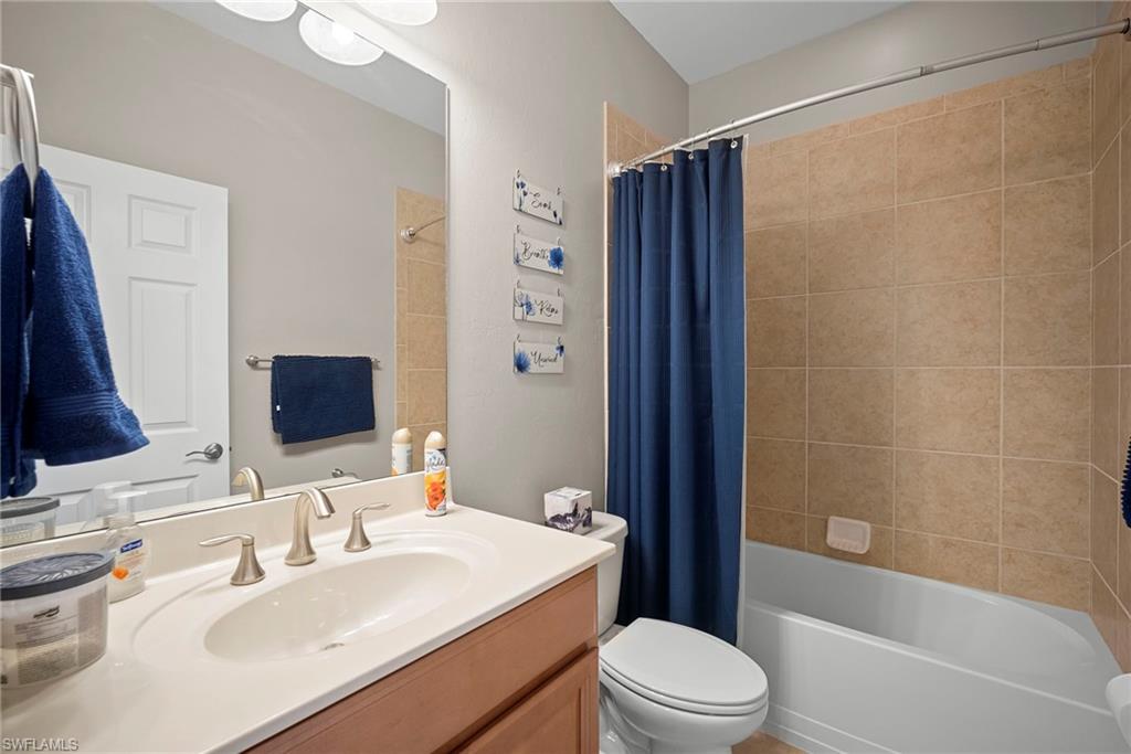 23520 Alamanda Dr 202 Property Photo 27