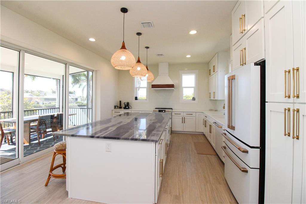 4879 Esplanade St Property Photo 20
