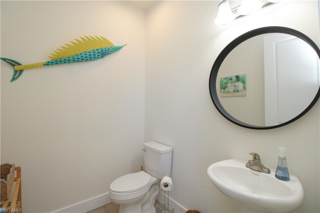 4879 Esplanade St Property Photo 24