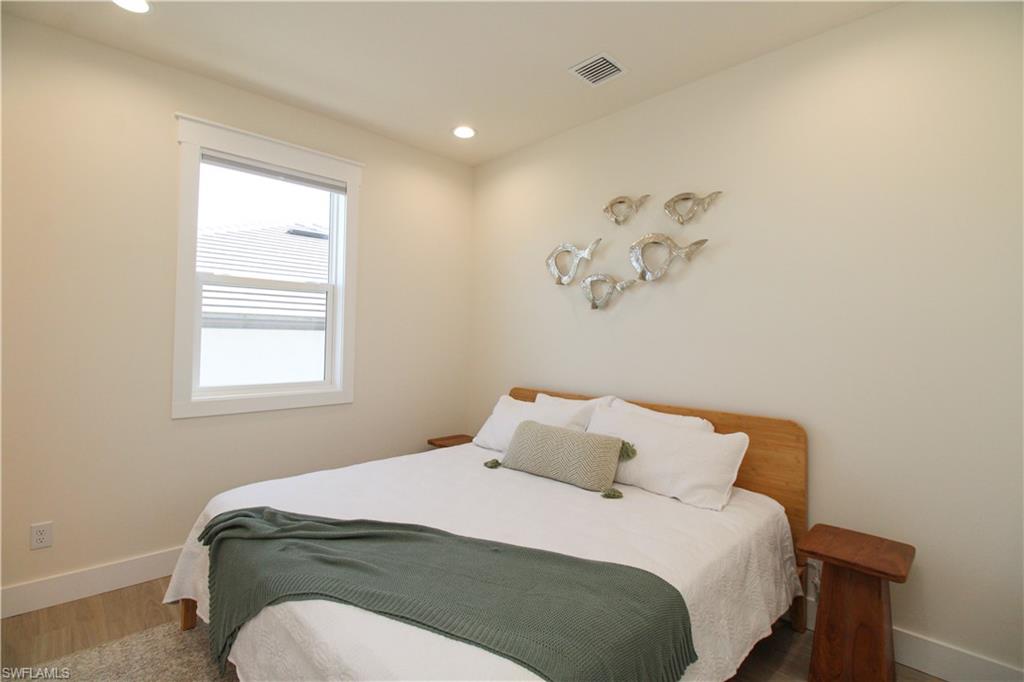 4879 Esplanade St Property Photo 25