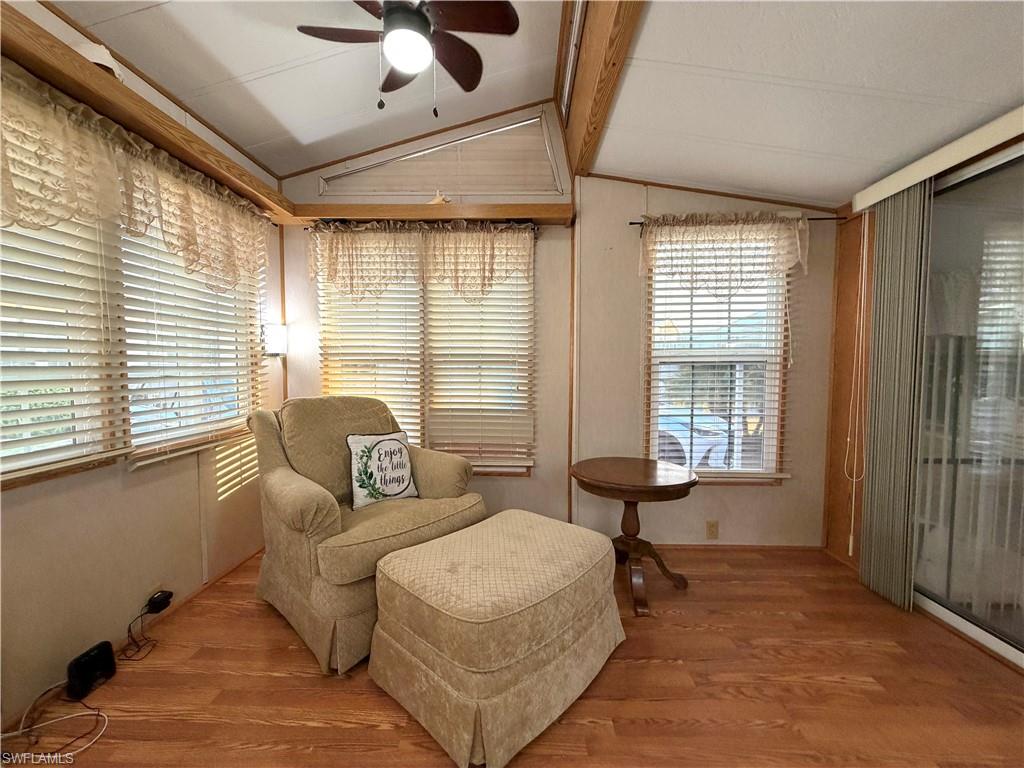 4710 Split Log Ln W Property Photo 11