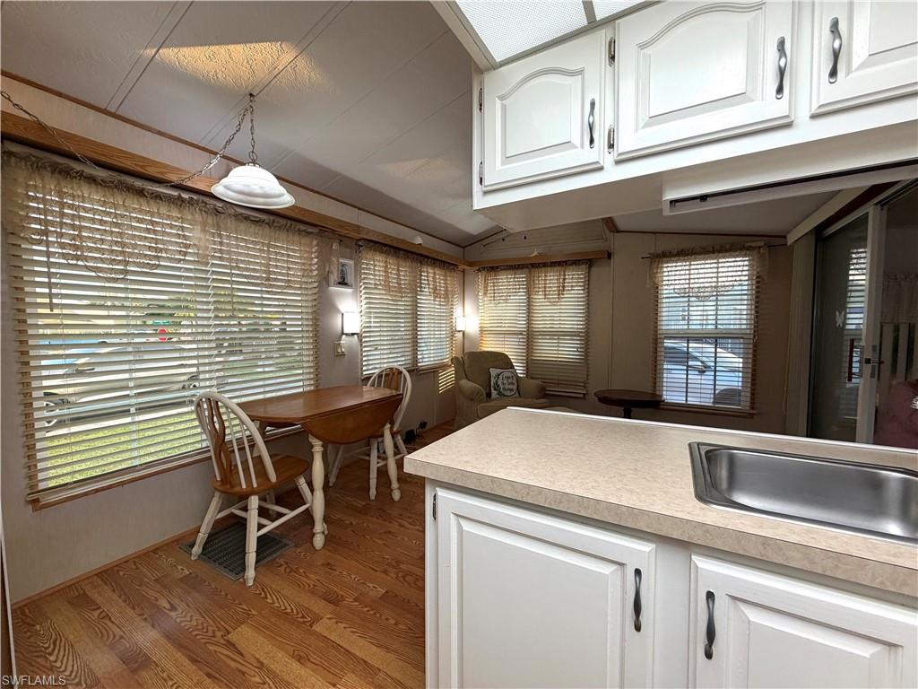 4710 Split Log Ln W Property Photo 12