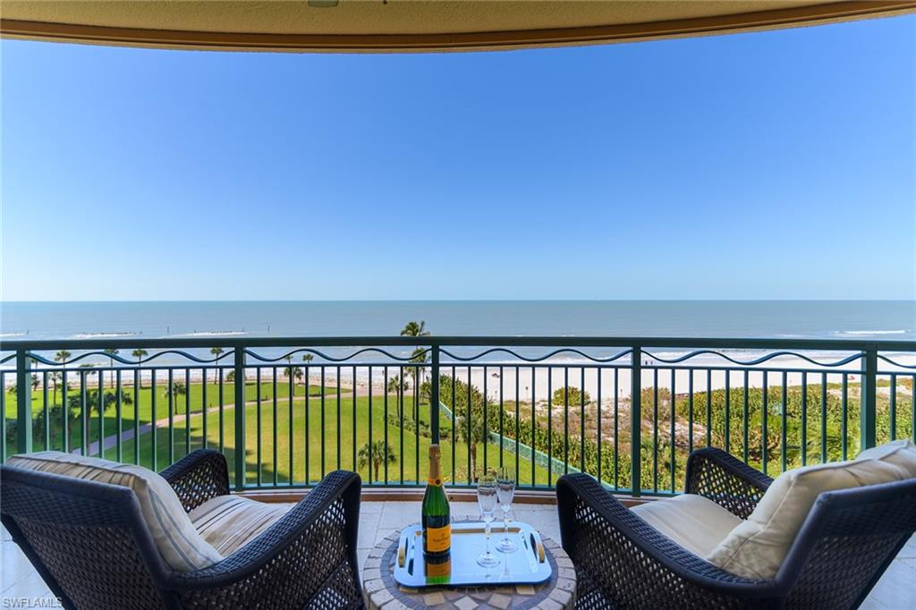 940 Cape Marco Dr 602 Property Photo 2