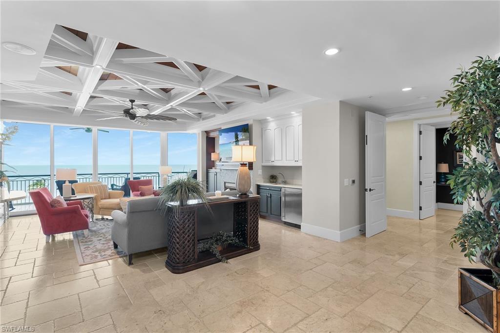 940 Cape Marco Dr 602 Property Photo 10
