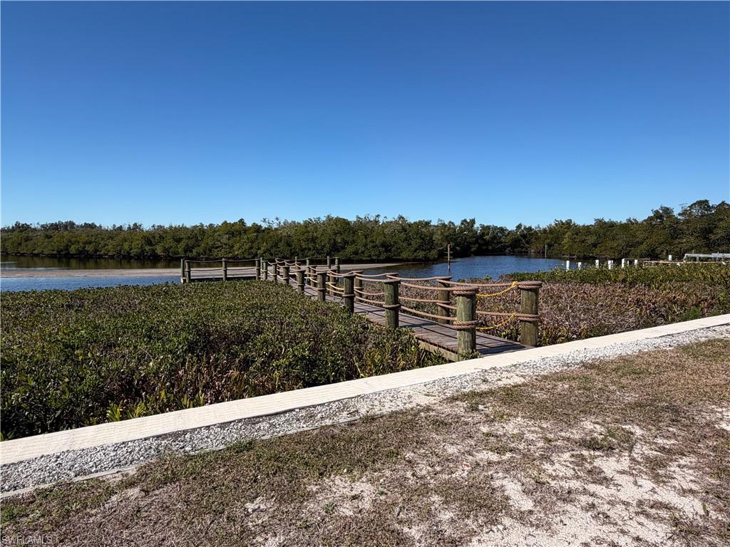 4717 Tahiti Dr Property Photo 3