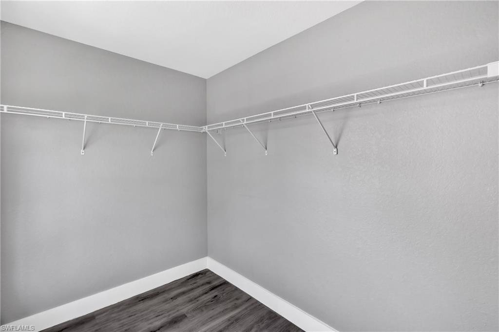 2822 Inlet Cove Ln W Property Photo 16