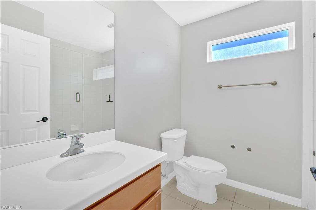 2822 Inlet Cove Ln W Property Photo 17