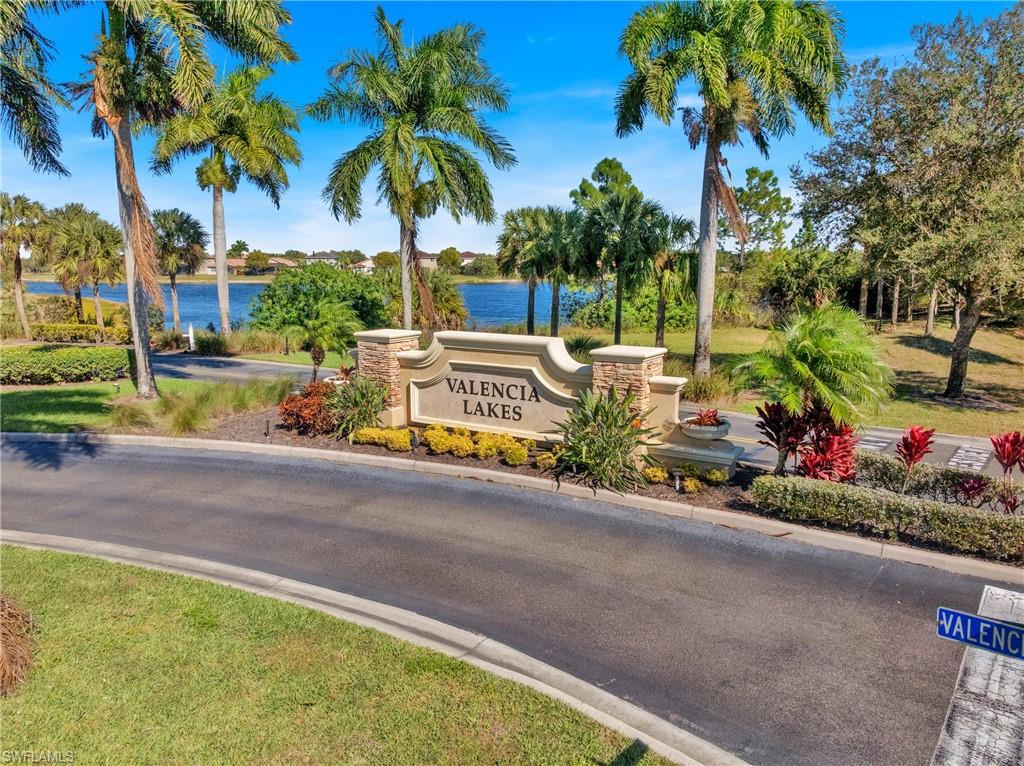 2822 Inlet Cove Ln W Property Photo 23