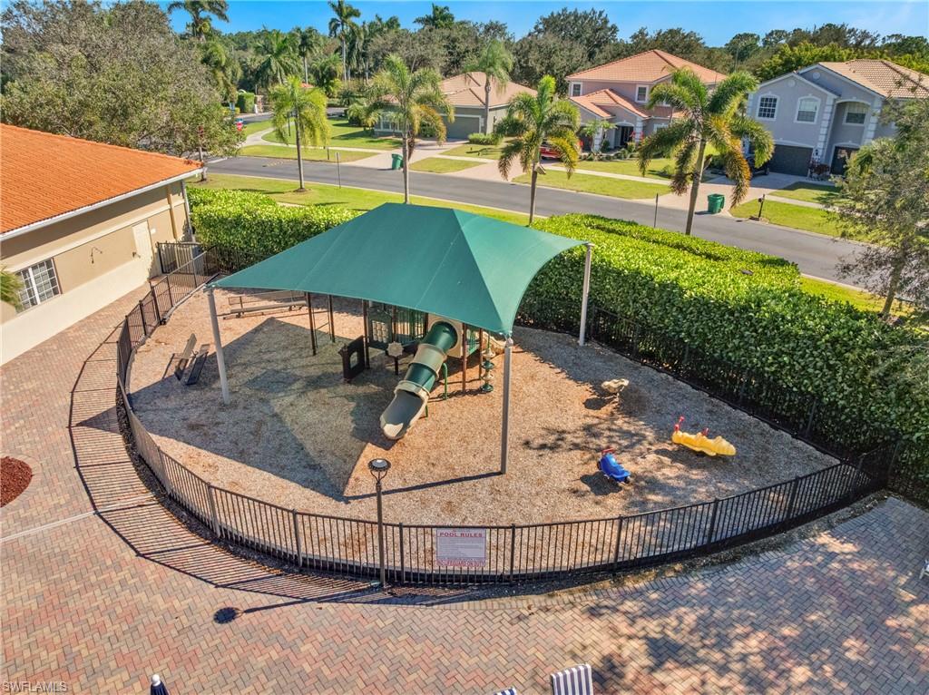 2822 Inlet Cove Ln W Property Photo 25