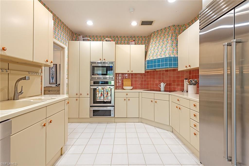 4715 Villa Mare Ln 26-16 Property Photo 6