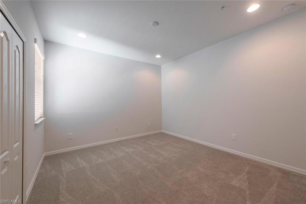 6972 Avalon Cir 1007 Property Photo 9