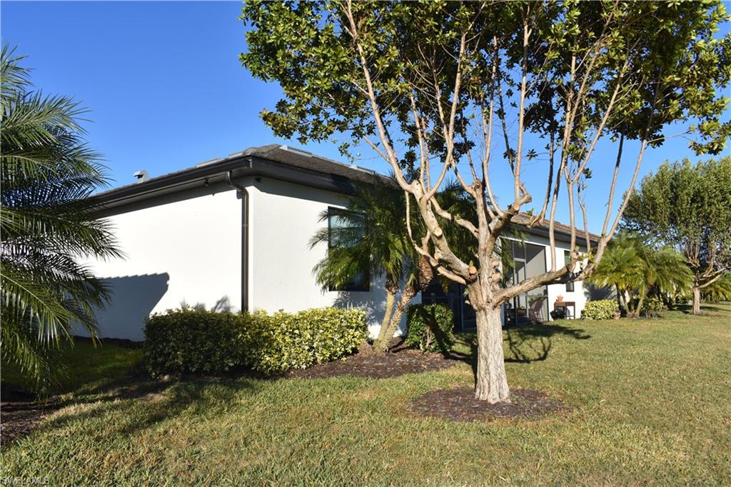 9163 Woodhurst Dr Property Photo 29