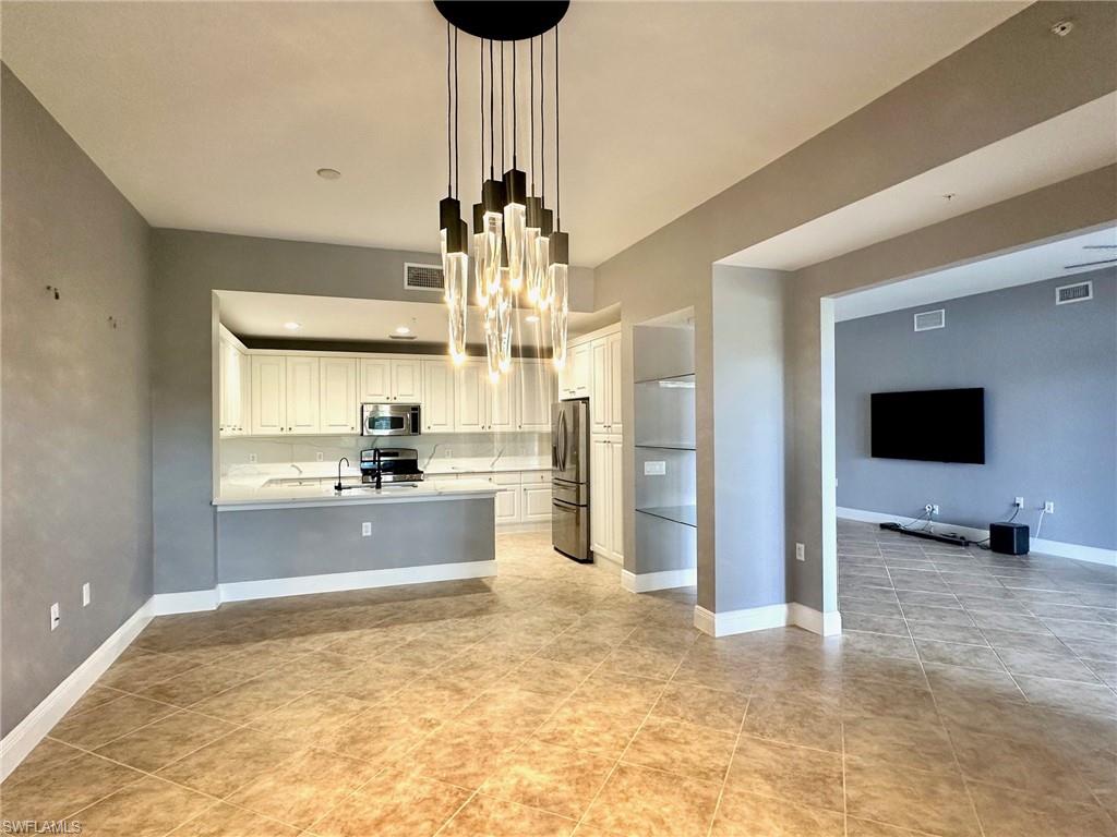 9270 Campanile Cir 102 Property Photo 9