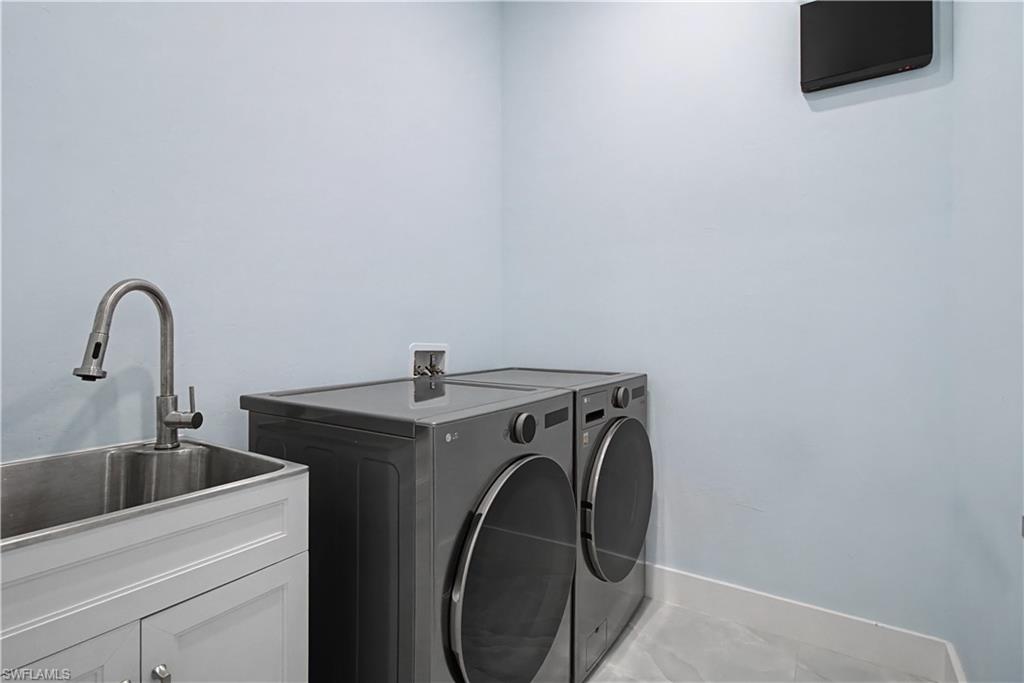 3705 23rd St Sw Property Photo 15