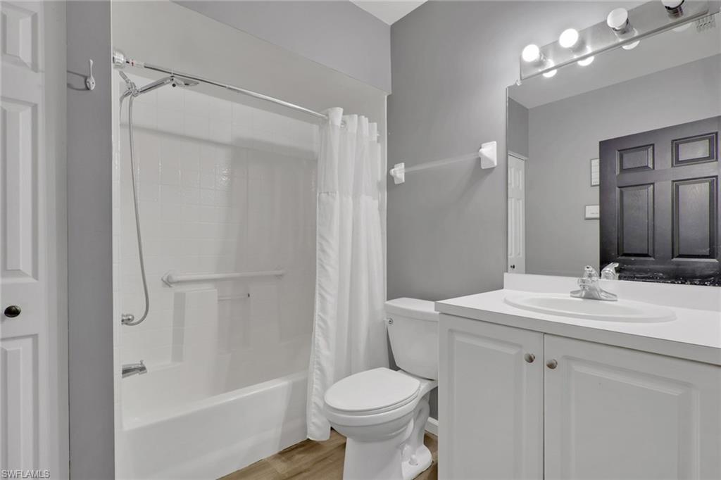 14801 Park Lake Dr 104 Property Photo 8