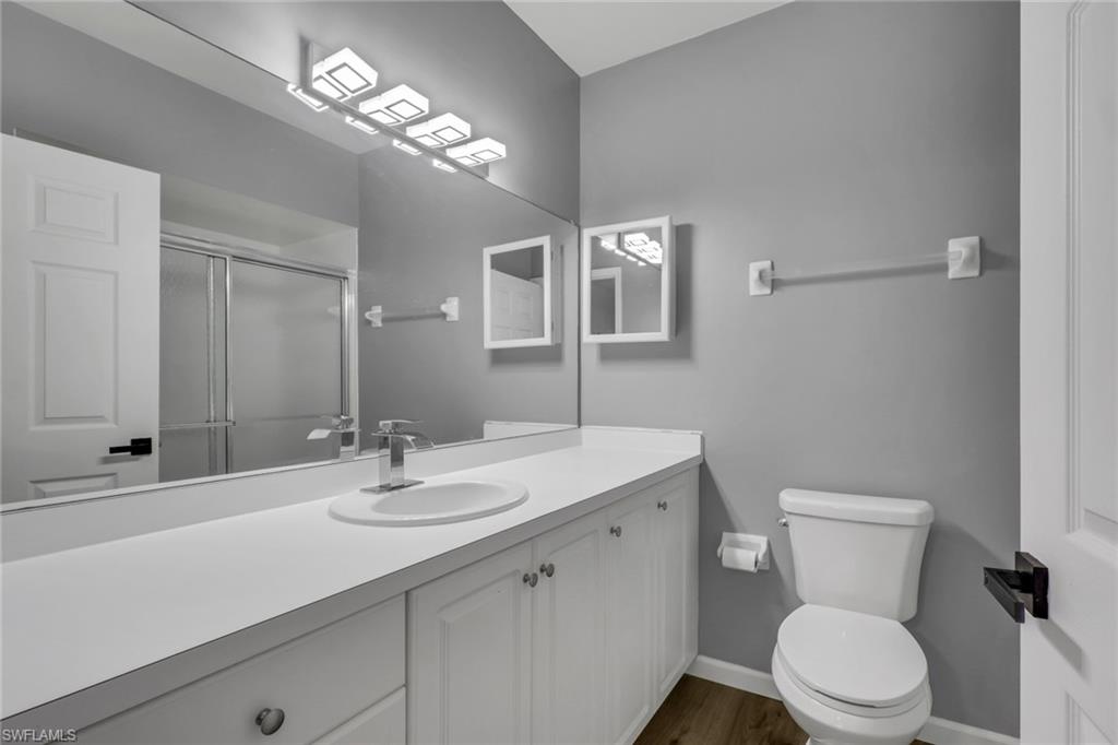 14801 Park Lake Dr 104 Property Photo 17