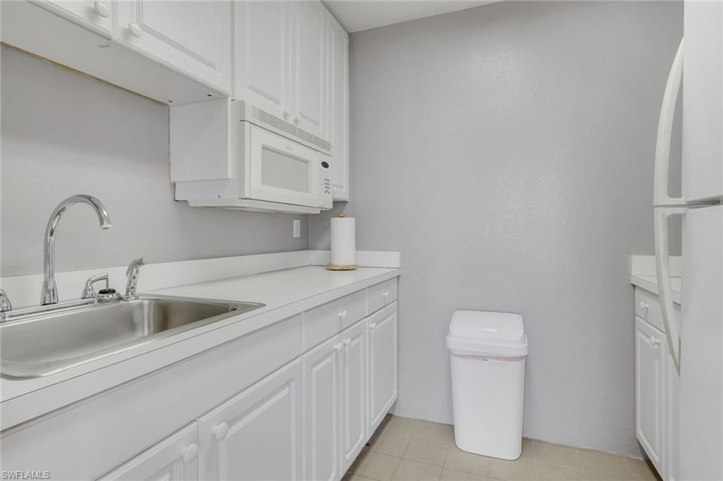 14801 Park Lake Dr 104 Property Photo 34