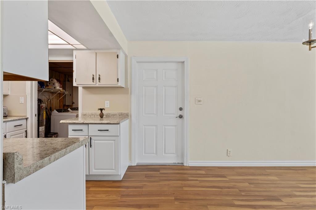 579 13th St N Property Photo 13