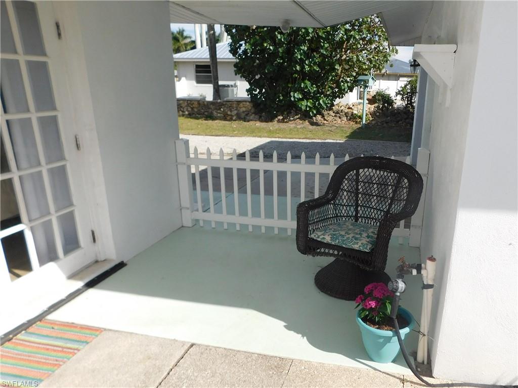 74 7th St Property Photo 10