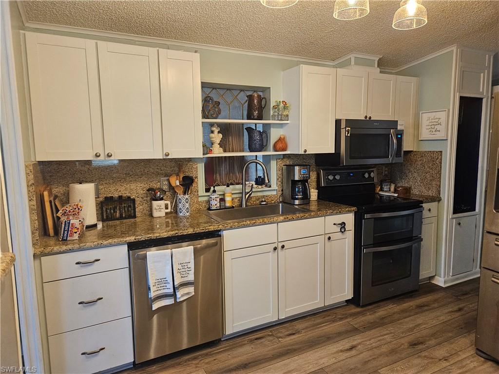 14 Peridot Ave 14pt Property Photo 18