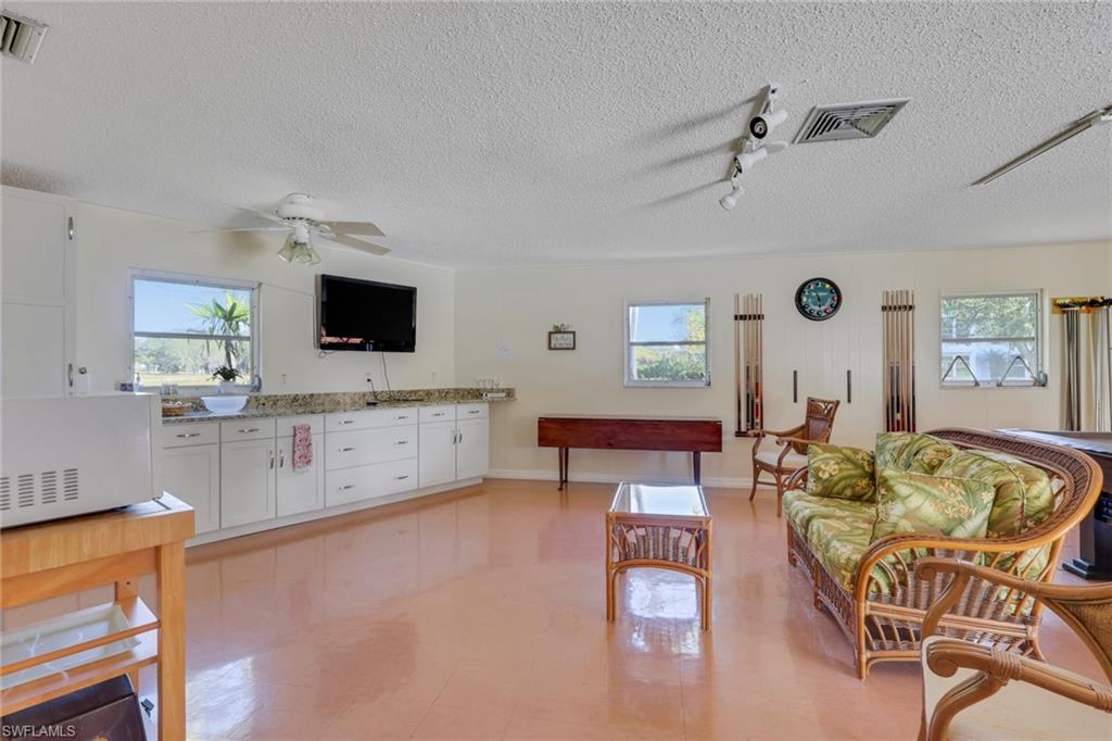 315 Saint Andrews Blvd C5 Property Photo 30