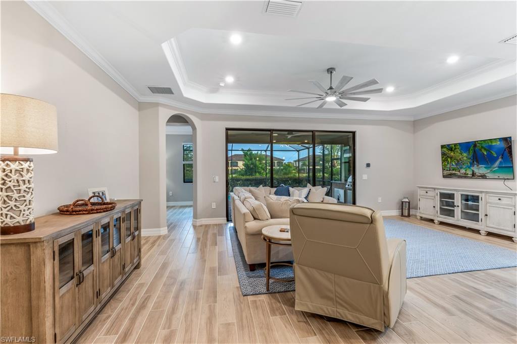 28075 Foxrock Ct Property Photo 4