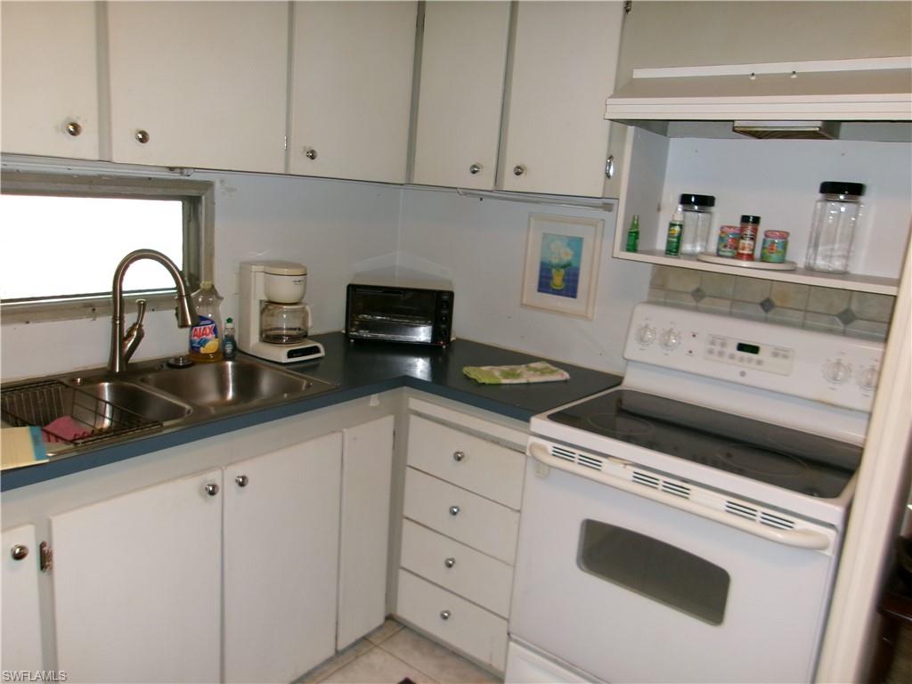 2 Monaco Ter Property Photo 10