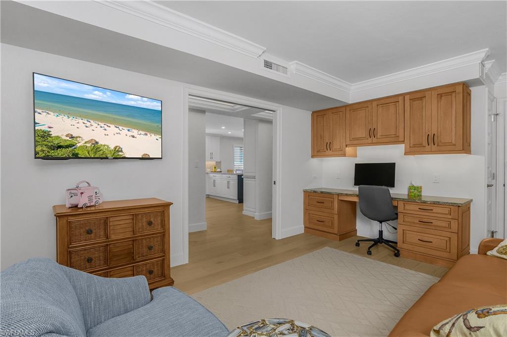 1717 Gulf Shore Blvd N 101 Property Photo 23