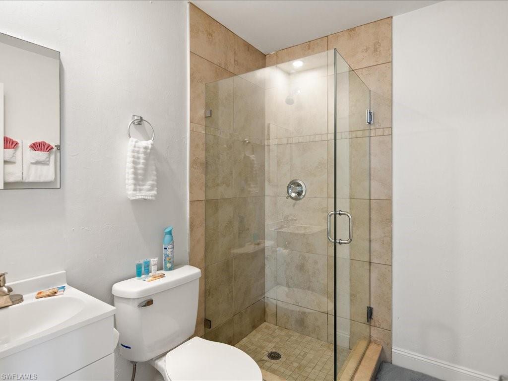 107 East Ave Property Photo 9