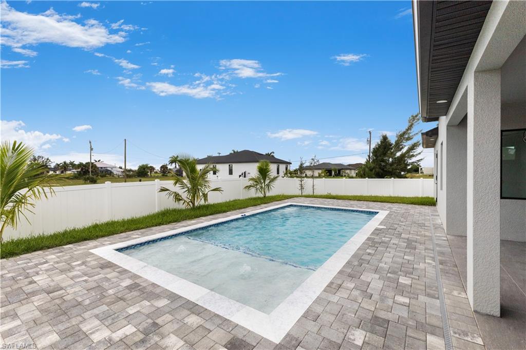 226006686 Property Photo 6