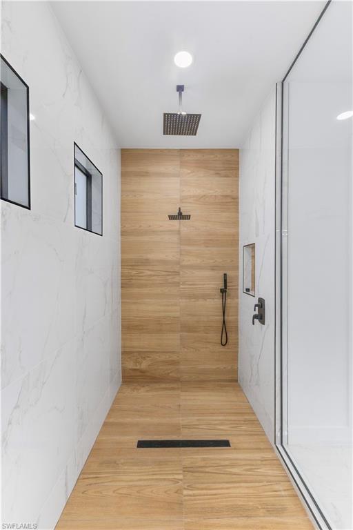 226006686 Property Photo 25