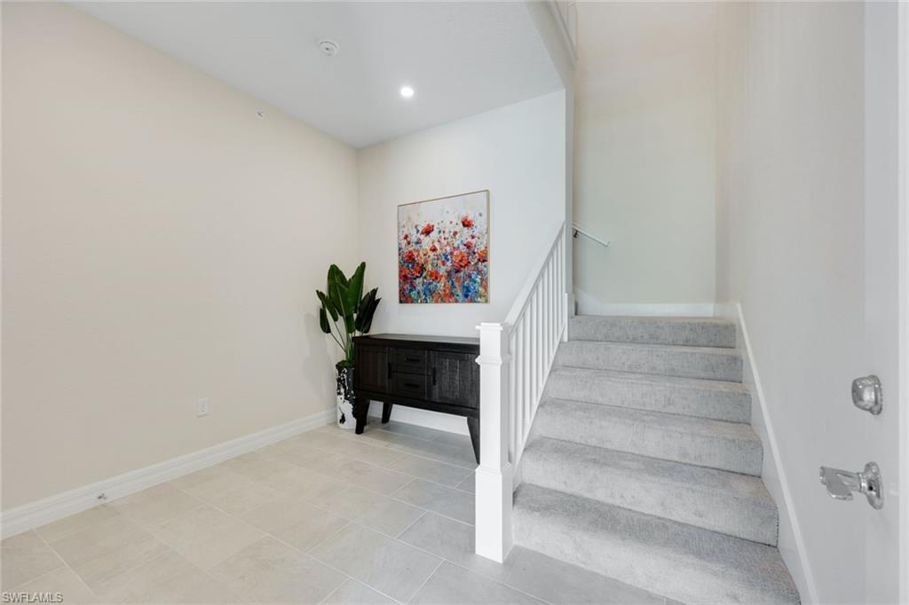 316 Indies Dr W 201 Property Photo 13