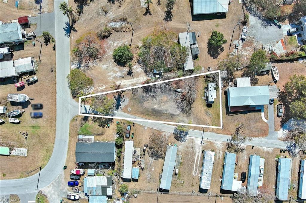 1160 Rewis Dr Property Photo 2
