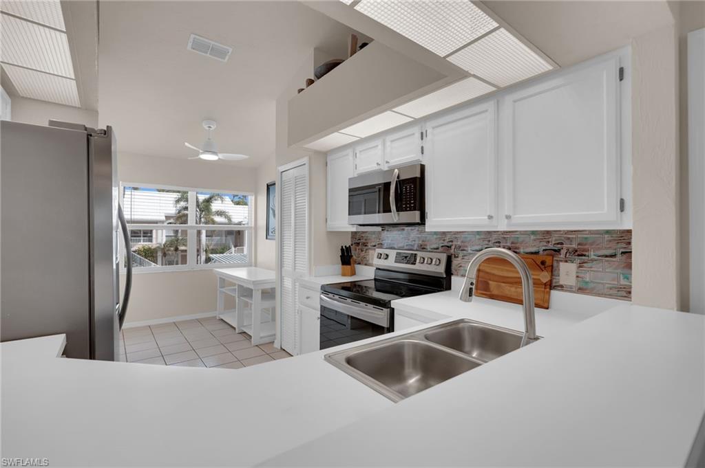 3921 Leeward Passage Ct 203 Property Photo 7