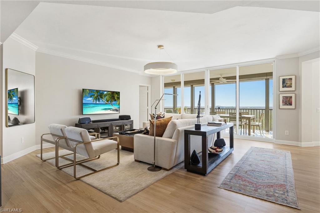 445 Cove Tower Dr 1001 Property Photo 4