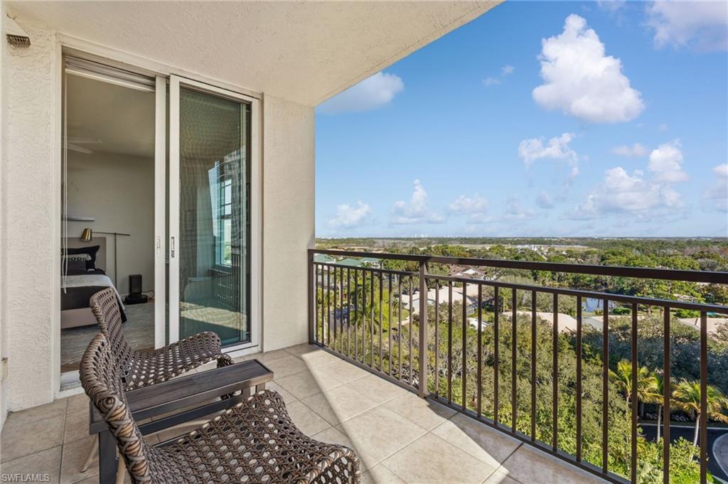 445 Cove Tower Dr 1001 Property Photo 15