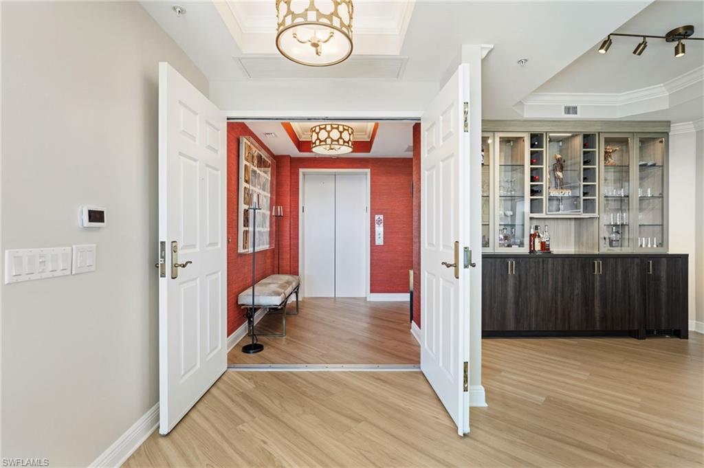 445 Cove Tower Dr 1001 Property Photo 18