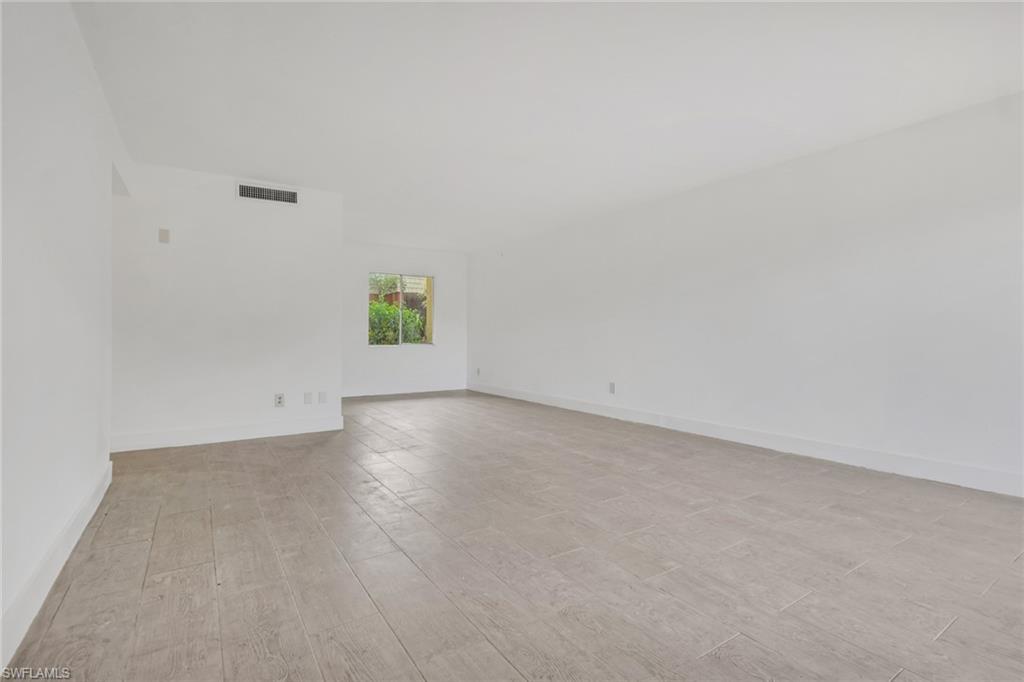 2366 E. Mall Dr Apt. 101 Property Photo 13
