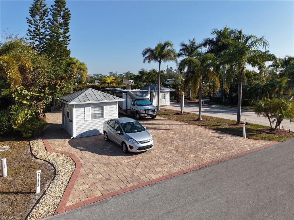 10337 Nightwood Dr. Property Photo 2
