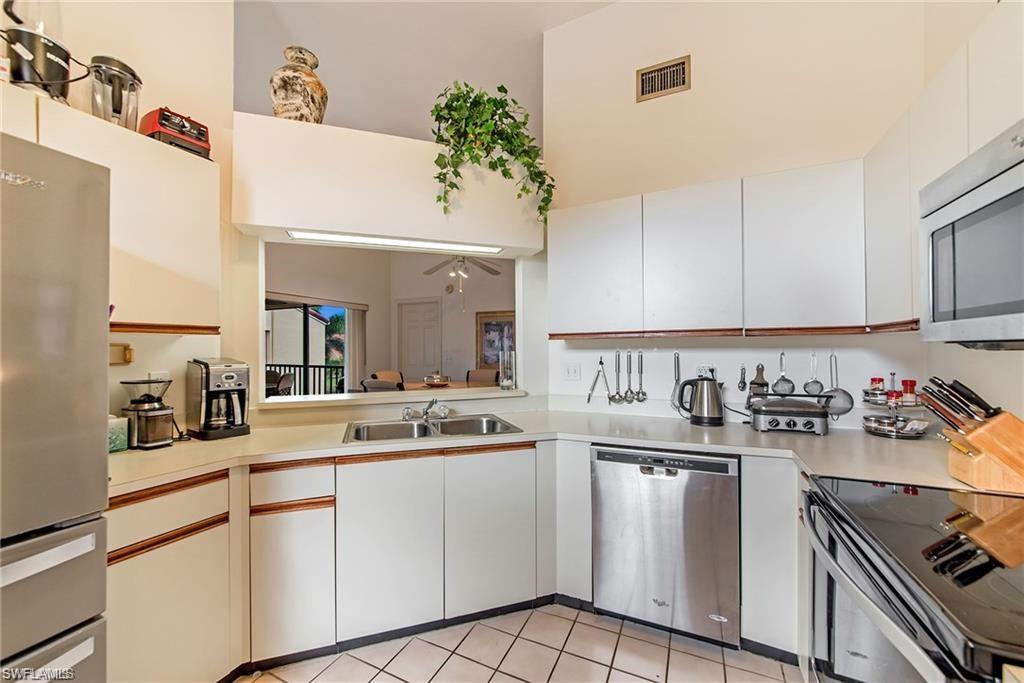 643 Beachwalk Cir # 202 Property Photo 7