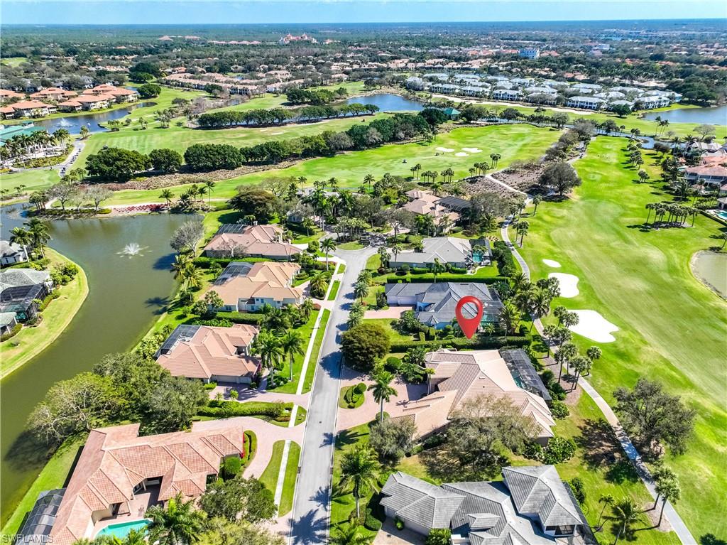 1687 Persimmon Dr Property Photo 8