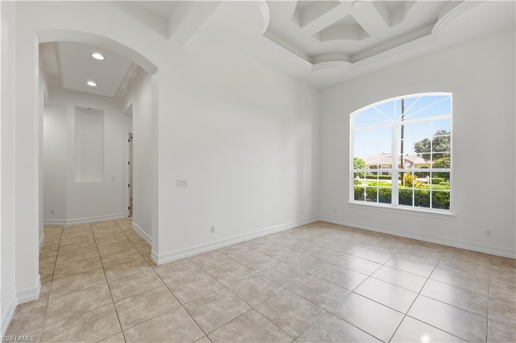 1687 Persimmon Dr Property Photo 27